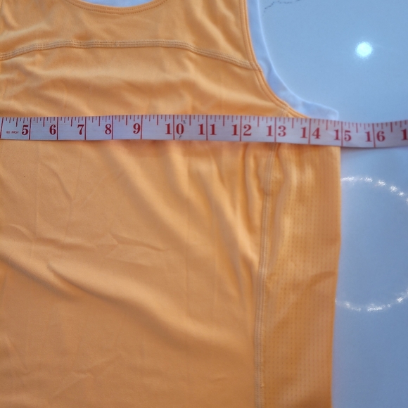 Nike Dri-Fit tank-top - women's size Small - Picture 14 of 15